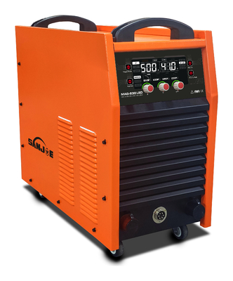 Compacte en krachtige MIG-lasser 24,7 KVA nominaal ingangsvermogen 605x310x595mm machinegrootte